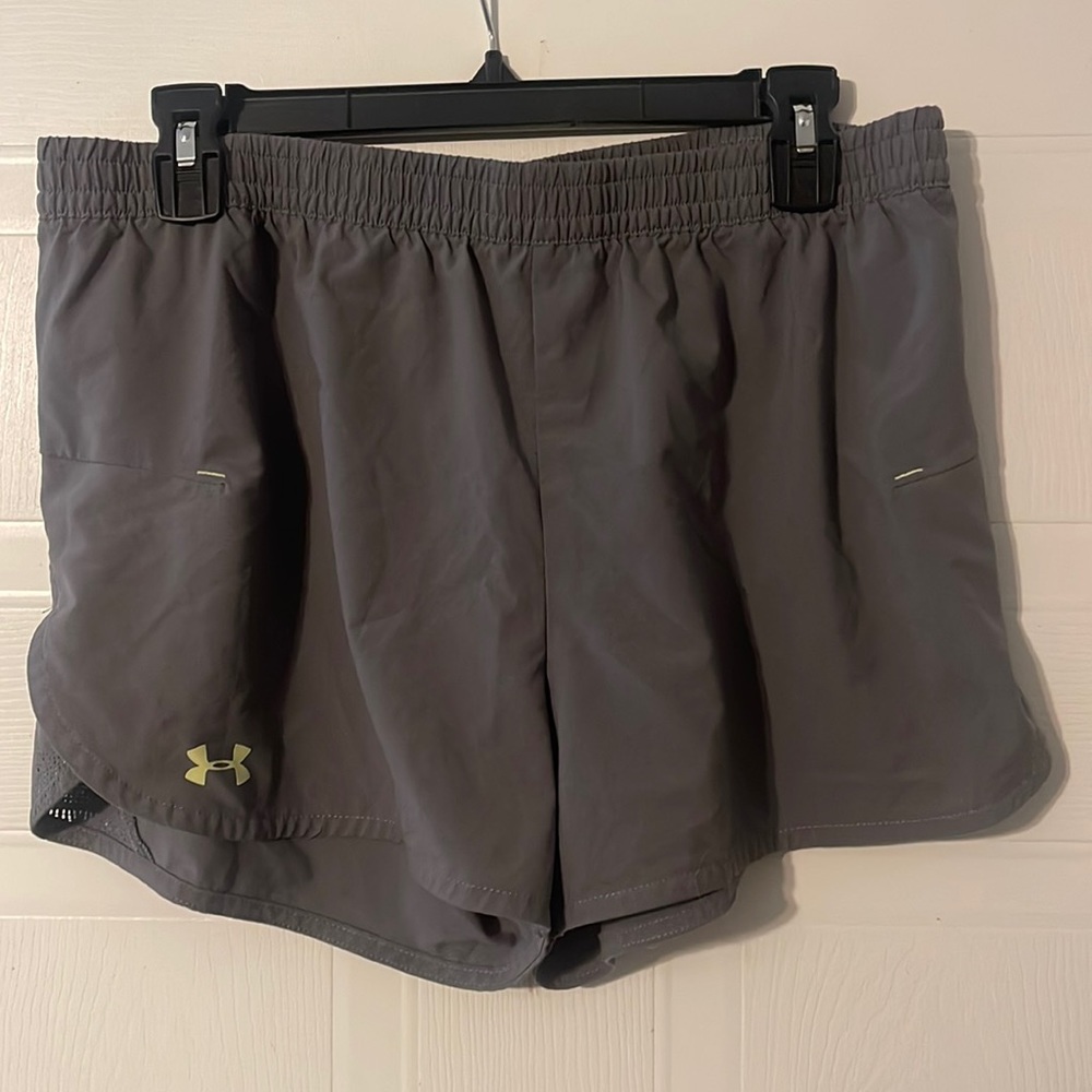 Under Armour heat gear loose running shorts